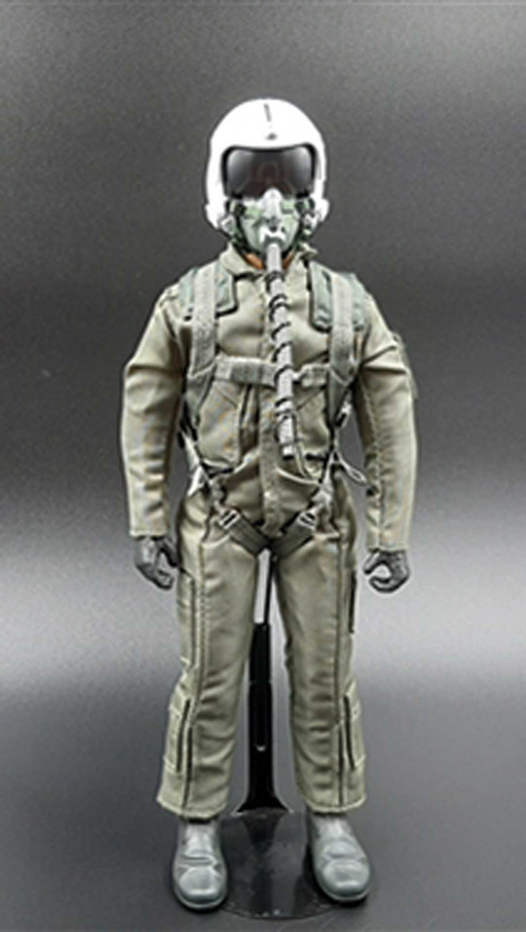 Warbird Pilots Scale Pilot Jet modern 1:5-1:6 Green with head control (HV) SPECIAL white helmet!